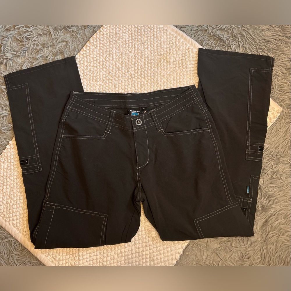 Kuhl Black Capris with Contrast Stitching